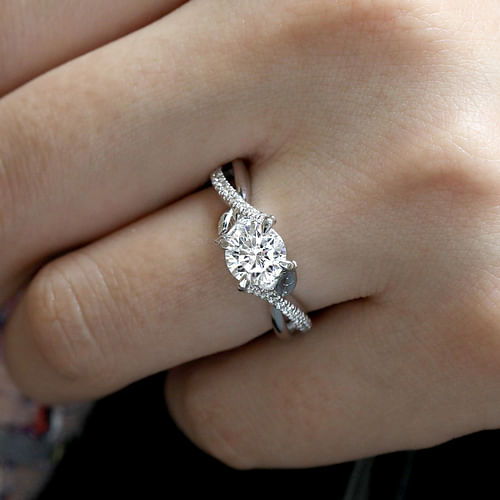 14K White Gold Round Diamond Engagement Ring