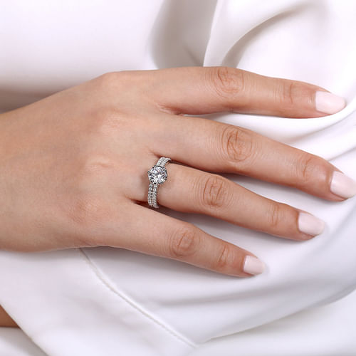 14K White Gold Round Diamond Engagement Ring