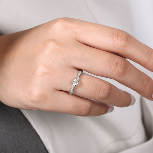 14K White Gold Round Diamond Engagement Ring