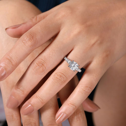 14K White Gold Round Diamond Engagement Ring