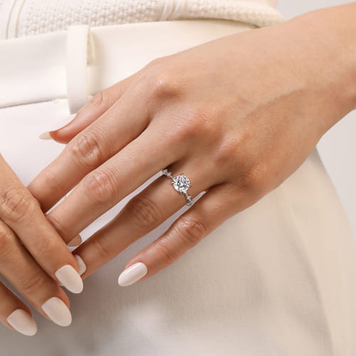 14K White Gold Round Diamond Engagement Ring