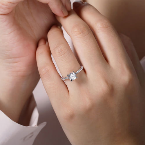 14K White Gold Round Diamond Engagement Ring