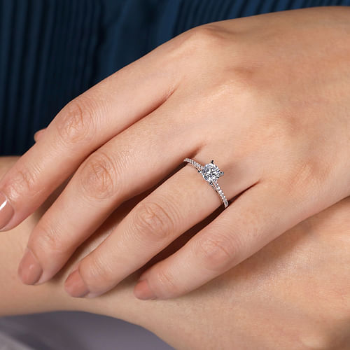 14K White Gold Round Diamond Engagement Ring