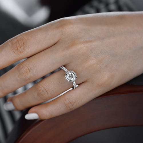 14K White Gold Round Halo Diamond Engagement Ring 14K White Gold Round Halo Diamond Engagement Ring