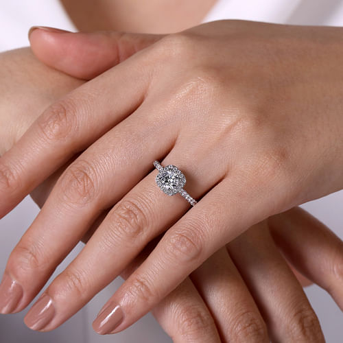 14K White Gold Round Halo Diamond Engagement Ring