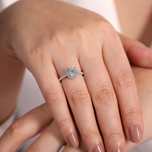 14K White Gold Round Halo Diamond Engagement Ring