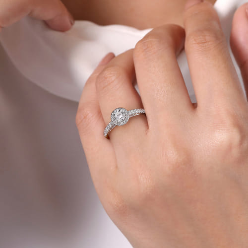 14K White Gold Round Halo Diamond Engagement Ring
