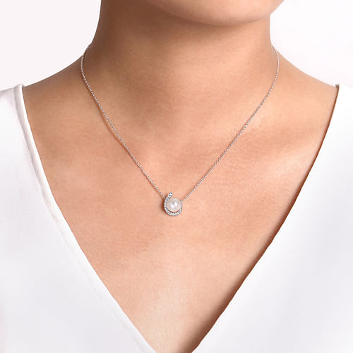 14K White Gold Round Pearl Pendant Necklace with Diamond Halo Swirl