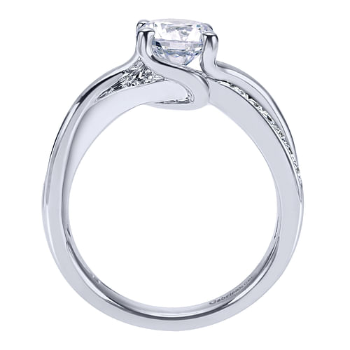 14K White Gold Round Twisted Diamond Engagement Ring