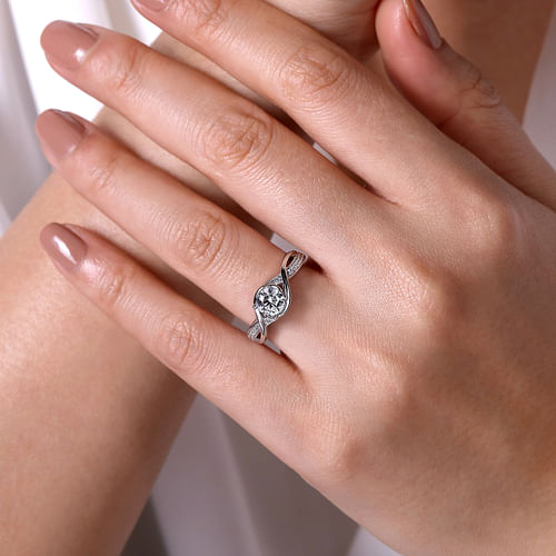 14K White Gold Round Twisted Diamond Engagement Ring