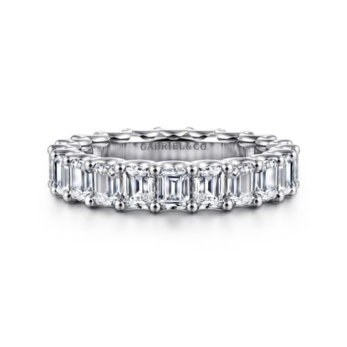 14K White Gold Scallop Setting Emerald Cut Diamond Eternity Band