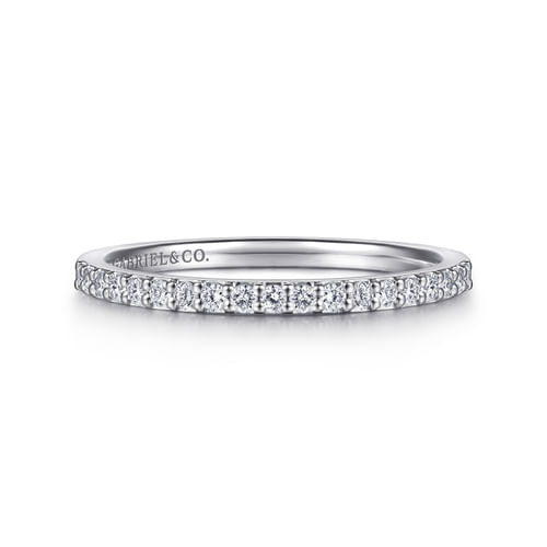 14K White Gold Shared Prong 19 Stone Diamond Wedding Band