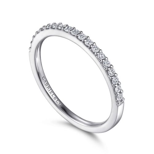 14K White Gold Shared Prong 19 Stone Diamond Wedding Band