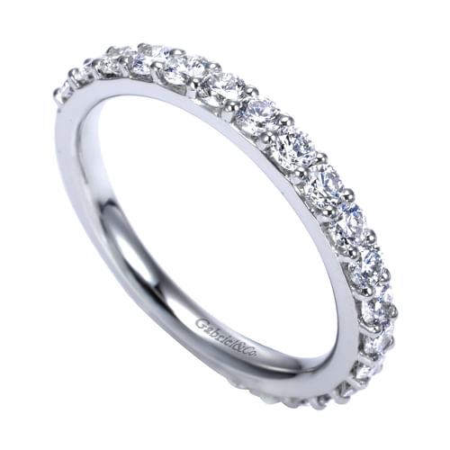 14K White Gold Shared Prong 19 Stone Diamond Wedding Band