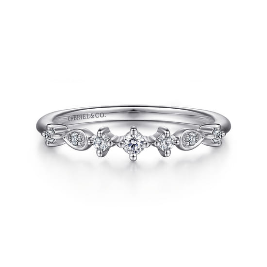14K White Gold Single Prong Diamond Station Ring