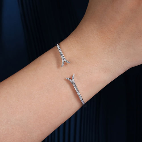 14K White Gold Split Diamond Bangle