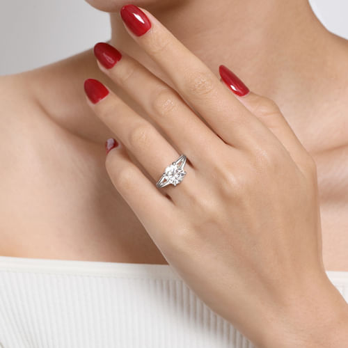 14K White Gold Split Shank Round Diamond Engagement Ring