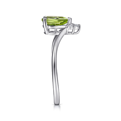 14K White Gold Teardrop Peridot and Diamond Chevron Ring