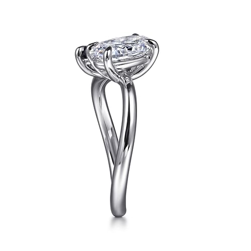 14K White Gold Toi et Moi Oval Sapphire and Diamond Engagement Ring