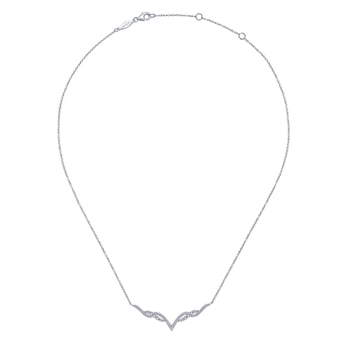 14K White Gold Twisted Diamond V Bar Necklace