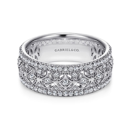 14K White Gold Vintage Inspired Diamond Band