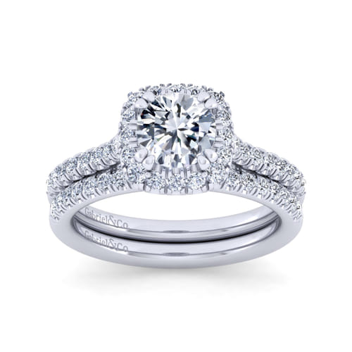 14K White Gold Wedding Band