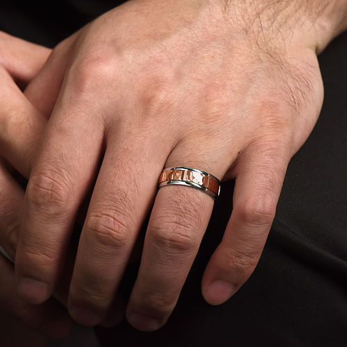 14K White-Rose Gold 7mm - Hammered Station Men's Wedding Band 