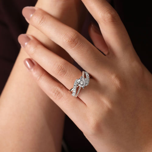 14K White-Rose Gold Round Free Form Diamond Engagement Ring