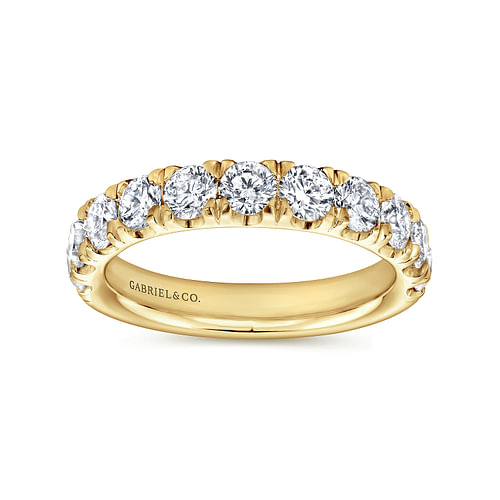 14K Yellow Gold 11 Stone French Pavé Set Diamond Wedding Band