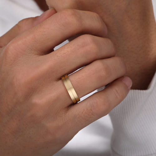 14K Yellow Gold 5mm - Men's Wedding Band in Horizontal Brush Finish 14K Yellow Gold 5mm - Men's Wedding Band in Horizontal Brush Finish