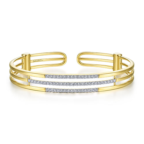 14K Yellow Gold Chain Link Bangle with Diamond Frame