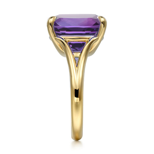 14K Yellow Gold Cushion Cut Amethyst Ladies Ring