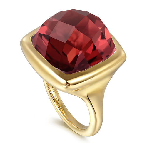 14K Yellow Gold Cushion Cut Garnet Ladies Ring With Flower Pattern J-Back