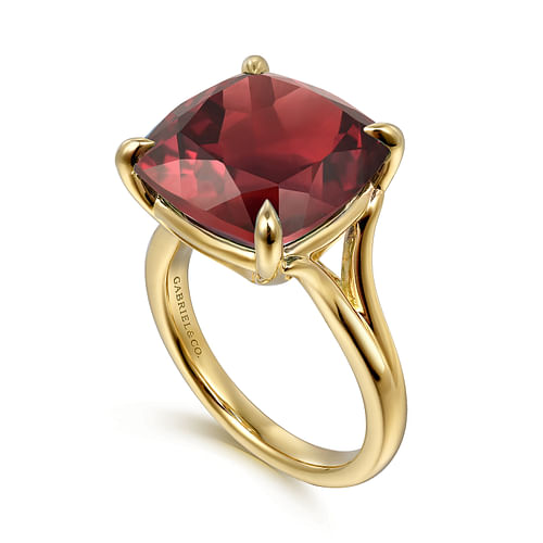 14K Yellow Gold Cushion Cut Garnet Ladies Ring