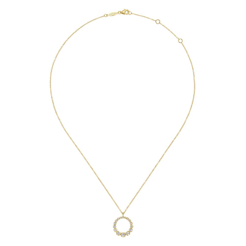 14K Yellow Gold Diamond Circle Pendant Necklace