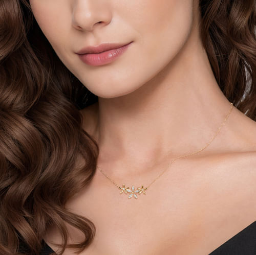 14K Yellow Gold Diamond Floral Bar Necklace