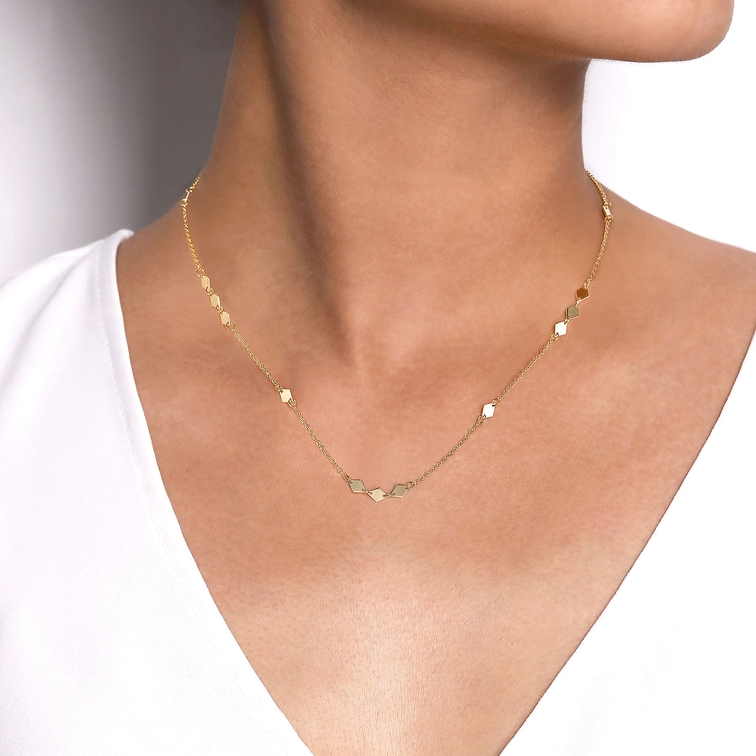14K Yellow Gold Diamond Shaped Disc Station Necklace