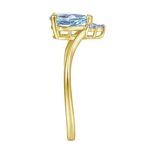 14K Yellow Gold Diamond Sky Blue Topaz Chevron Ring