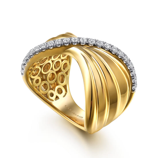 14K Yellow Gold Diamond and Diamond Cut Criss Cross Ring angle 3