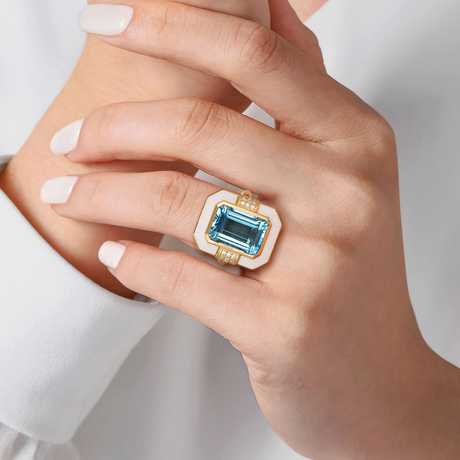 14K Yellow Gold Diamond and Emerald Cut Blue Topaz Fashion Ring With White Enamel