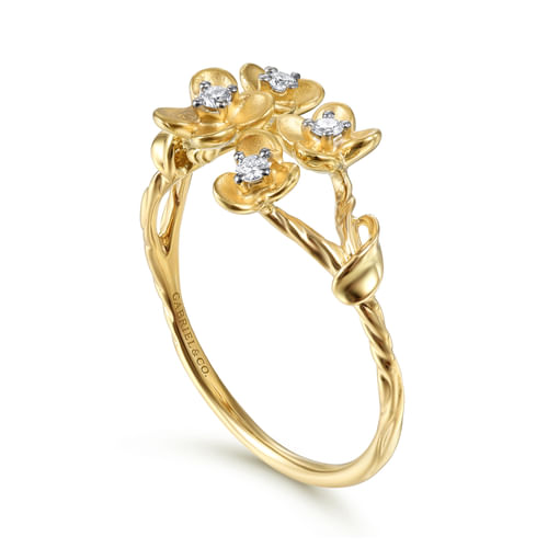 14K Yellow Gold Engraved Floral Diamond Ring