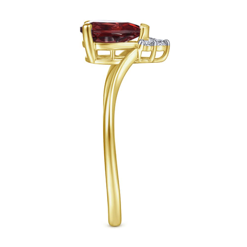 14K Yellow Gold Garnet Diamond Chevron Ring