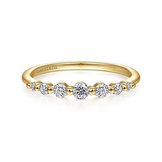 Gabriel - 14K Yellow Gold Graduating Single Prong Diamond Band Ring