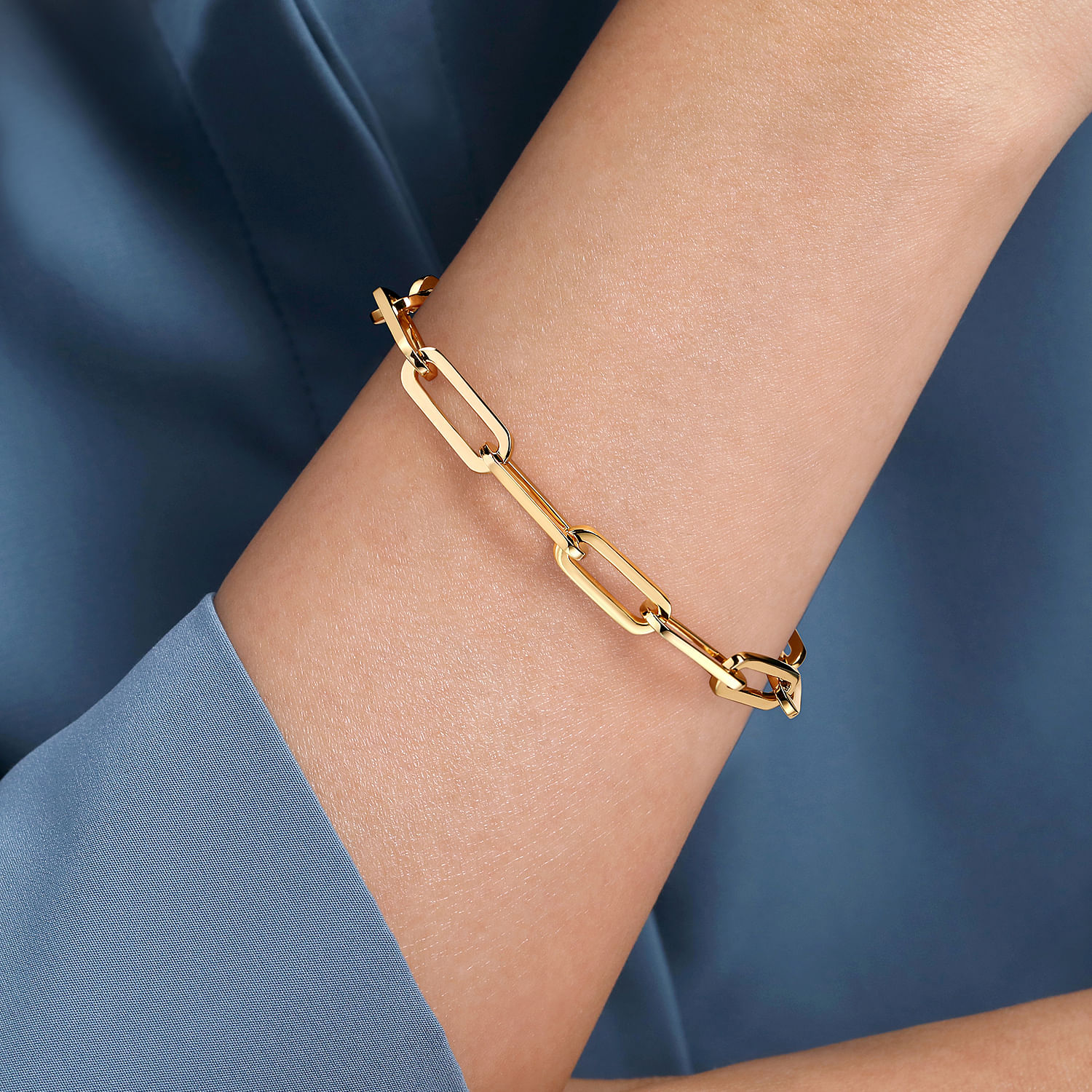 14K Yellow Gold Hollow Paperclip Link Chain Bracelet
