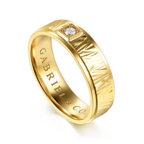 14K Yellow Gold Men's Ring in High Polish Finish with Texture