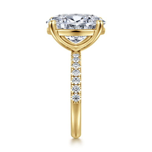 14K Yellow Gold Oval Diamond Engagement Ring
