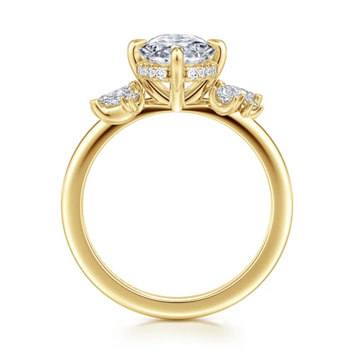 14K Yellow Gold Oval Shape Diamond Engagement Ring