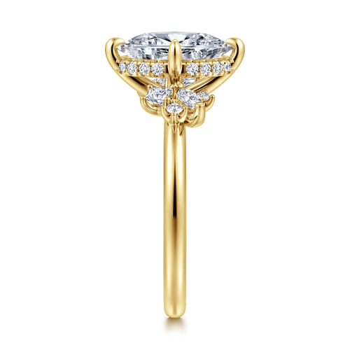14K Yellow Gold Oval Shape Diamond Engagement Ring