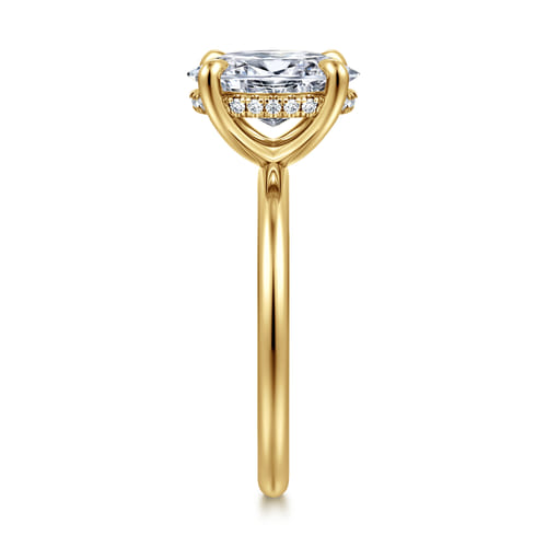 14K Yellow Gold Oval Solitaire Diamond Engagement Ring 14K Yellow Gold Oval Solitaire Diamond Engagement Ring