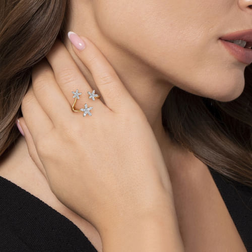 14K Yellow Gold Pavé Diamond Floral Open Ring 